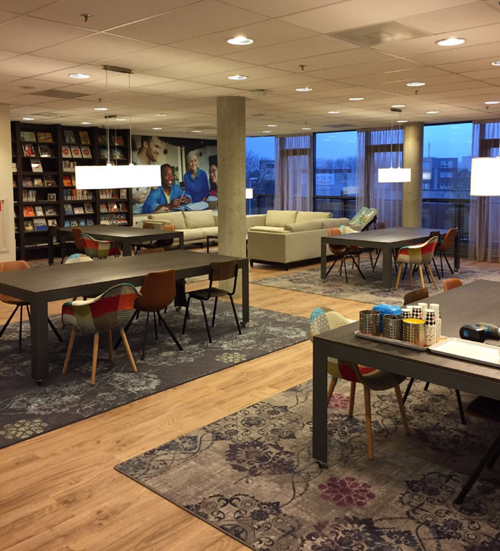 biblio1-960×1058-720×793